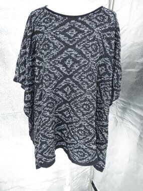Eileen Fisher Poncho Sweater Black White Patterned Knit Wrap Cape One Size OS